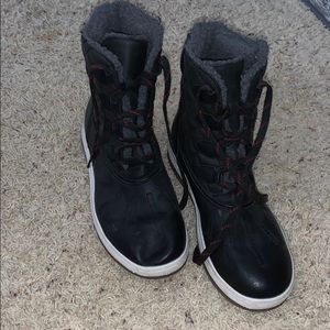Size 8 mossimo boots
